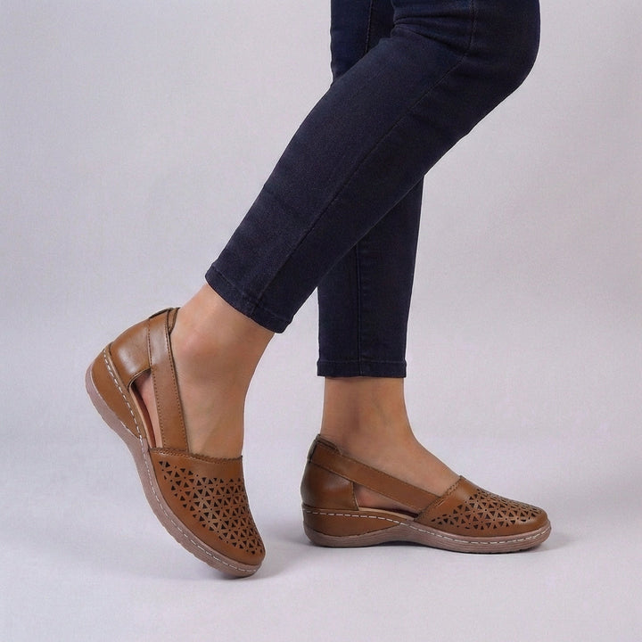 Sydney | Women’s Orthopedic Scalloped Cut-Out Comfort Sandals