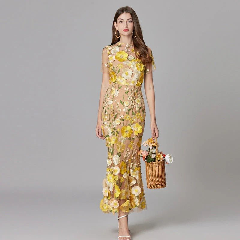 Women's Floral Applique Sleeveless Maxi Dress - Yellow