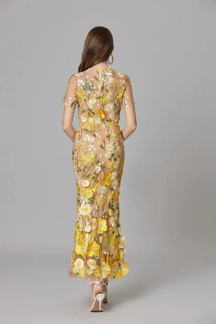 Women's Floral Applique Sleeveless Maxi Dress