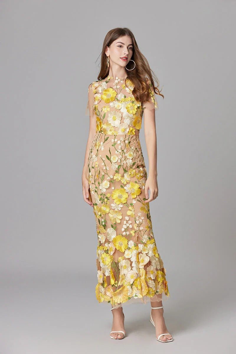 Women's Floral Applique Sleeveless Maxi Dress
