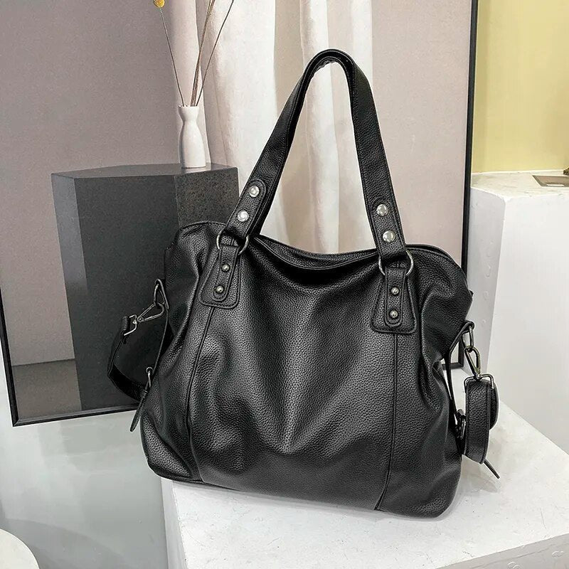Women's Large Capacity Leather Shoulder Tote Bag Studded - Schwarz